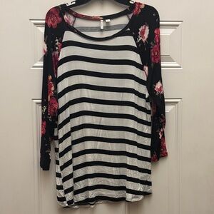 Cato Floral Sleeve Striped Women's Top size large